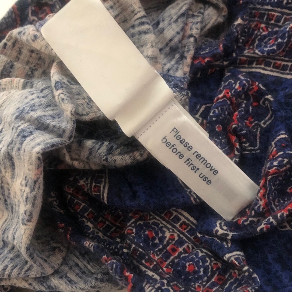 Lucky Brand M Top Blue Coral Pink Design soft stretchy elastic sleeve cuff - Picture 13 of 14